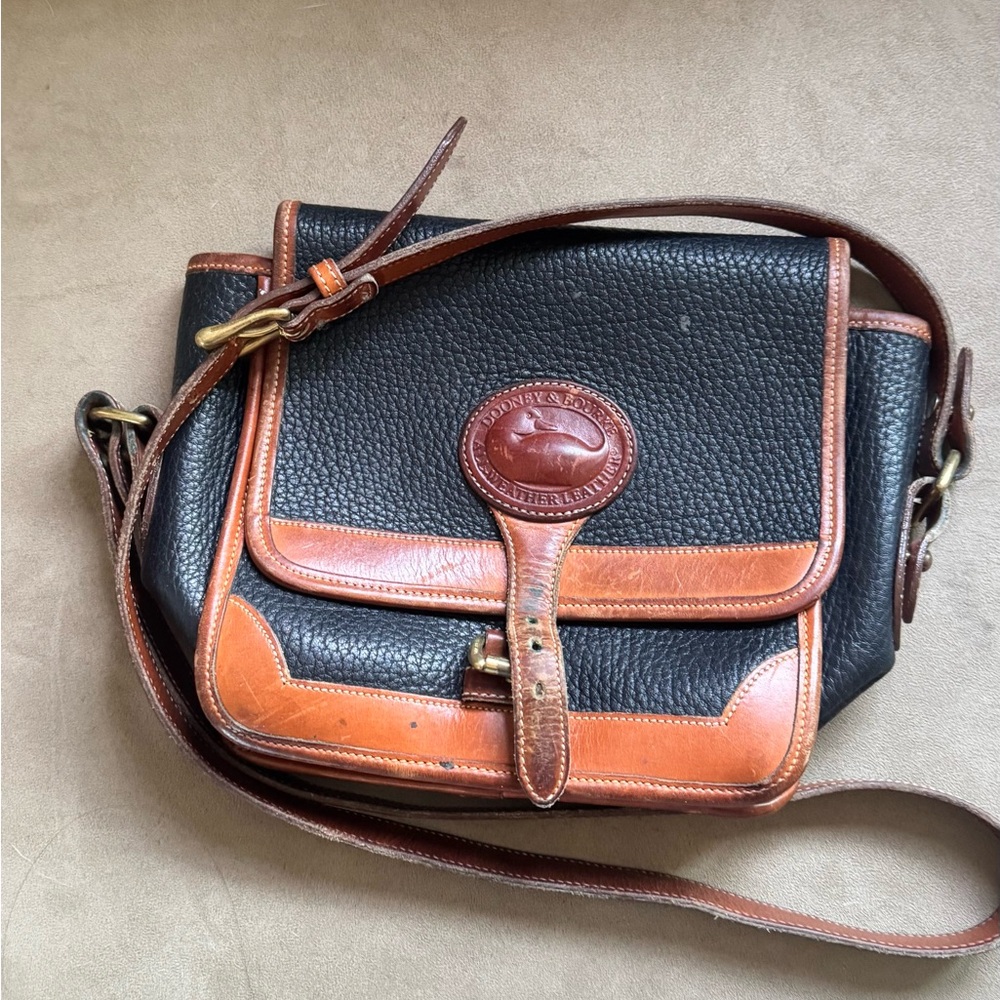 Dooney & Bourke Black Pebbled Leather 90s Designer Bag